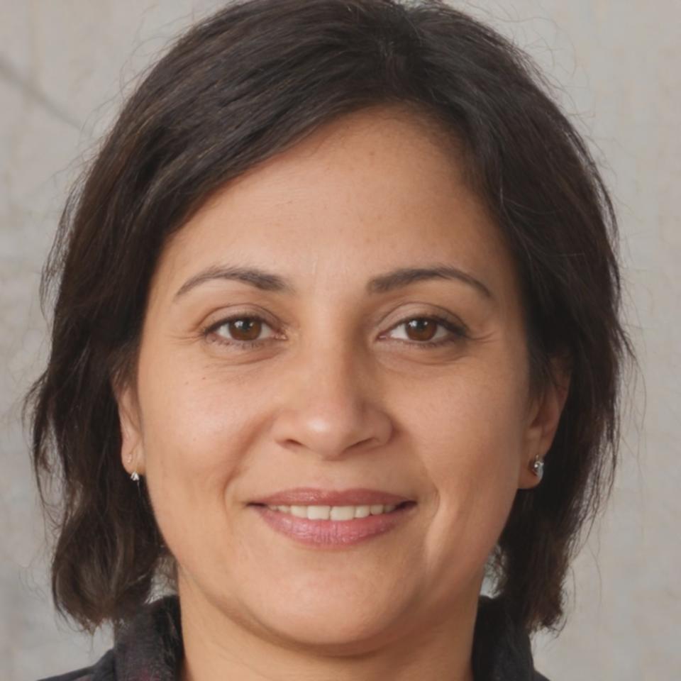 Portrait of Beatrix Vanhanen, financial module instructor